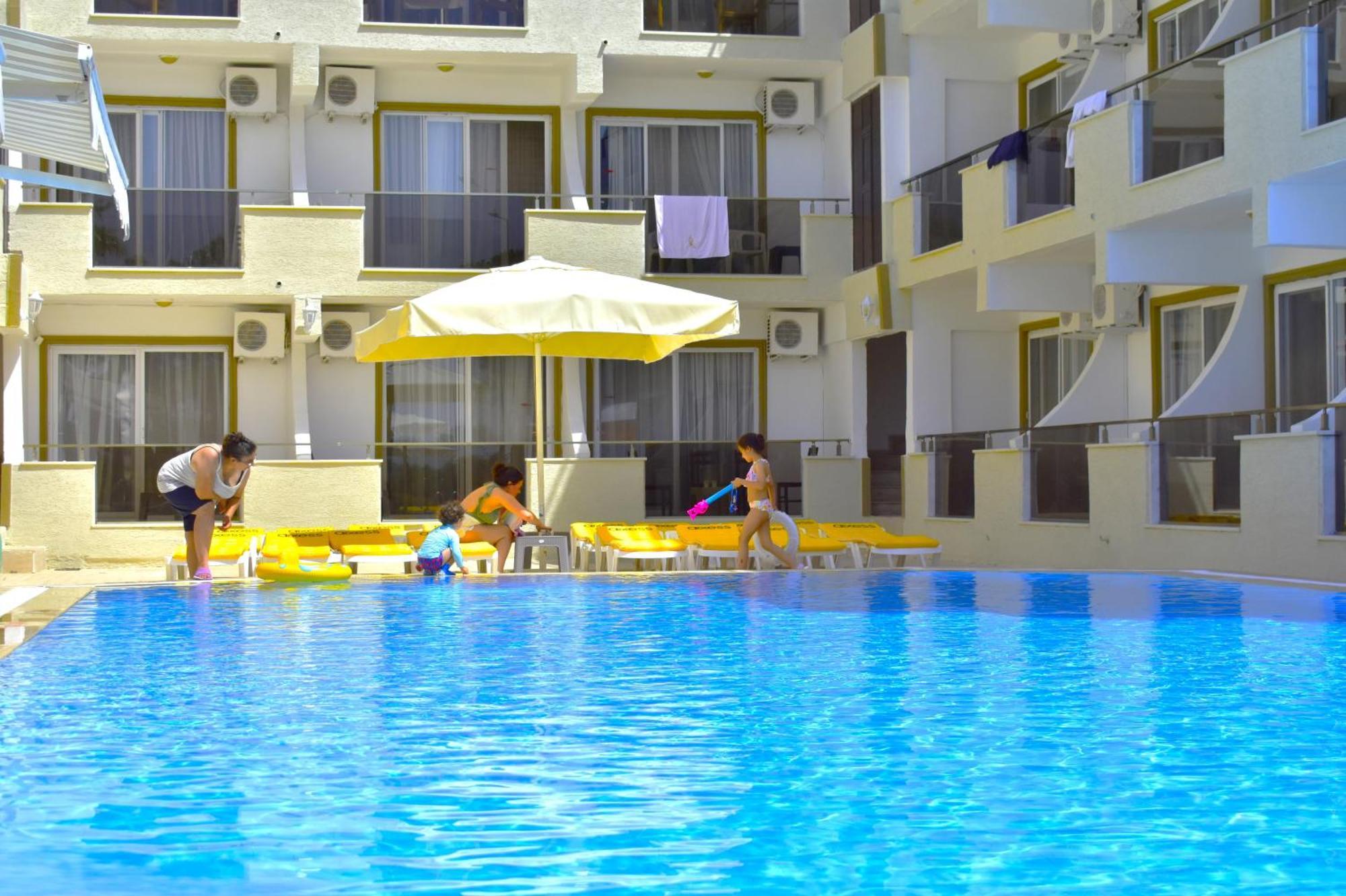 Mulka Hotel Ayvalik Exterior photo