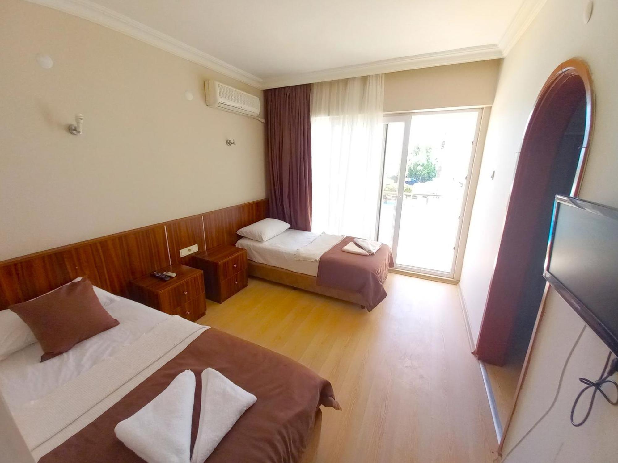 Mulka Hotel Ayvalik Exterior photo