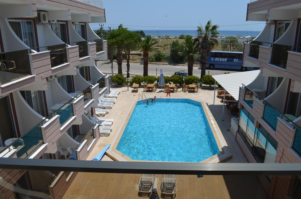 Mulka Hotel Ayvalik Exterior photo