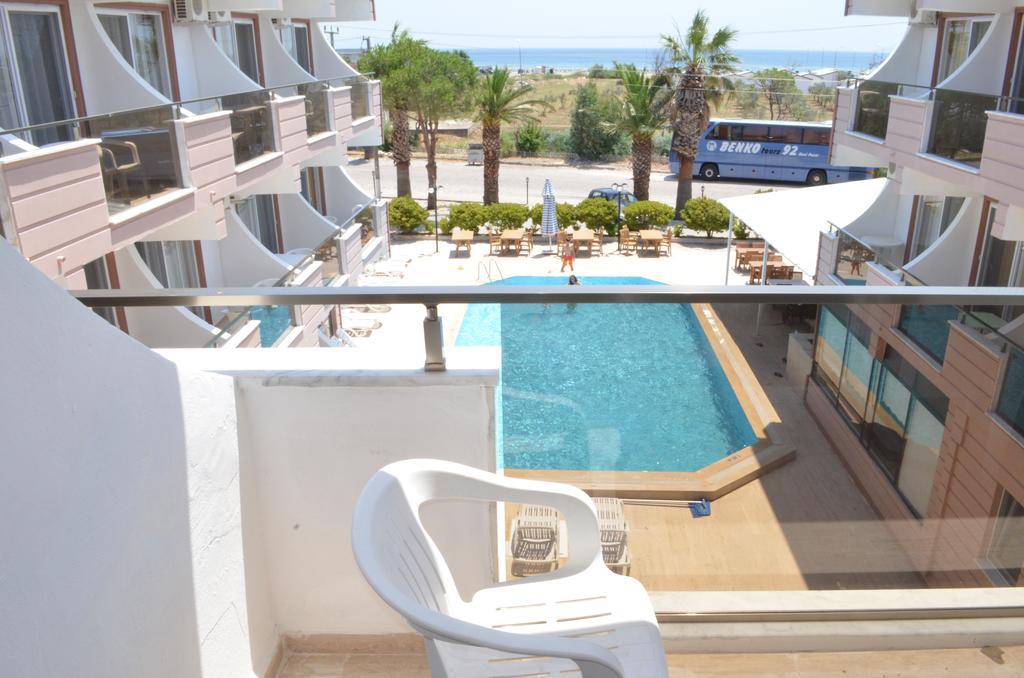 Mulka Hotel Ayvalik Exterior photo